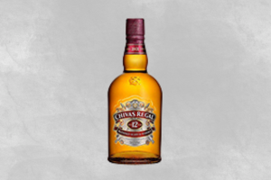 Chivas Regal 0,7l mit Coca-Cola 1,5l's logo